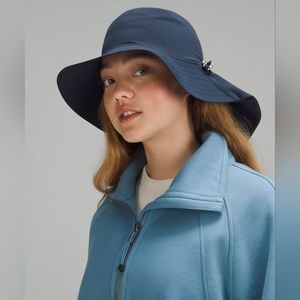 Lululemon Women's Cinchable Wide Brim Bucket Hat Size M/L